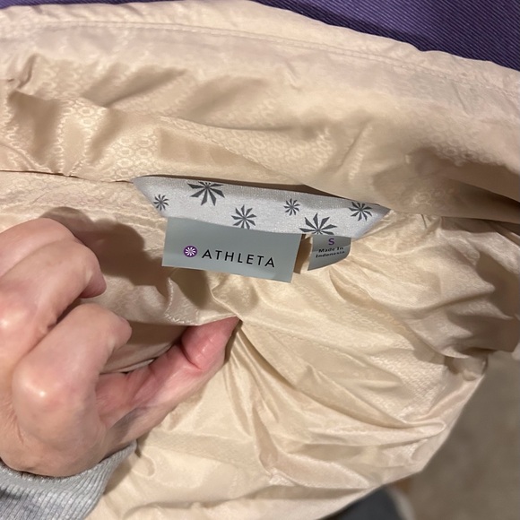 Athleta Down Puffer Vest - S - Picture 5 of 5